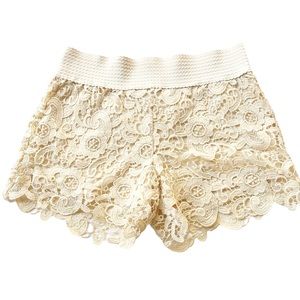 Lace shorts cream off white size L boho coastal cowgirl beach fairy resort
